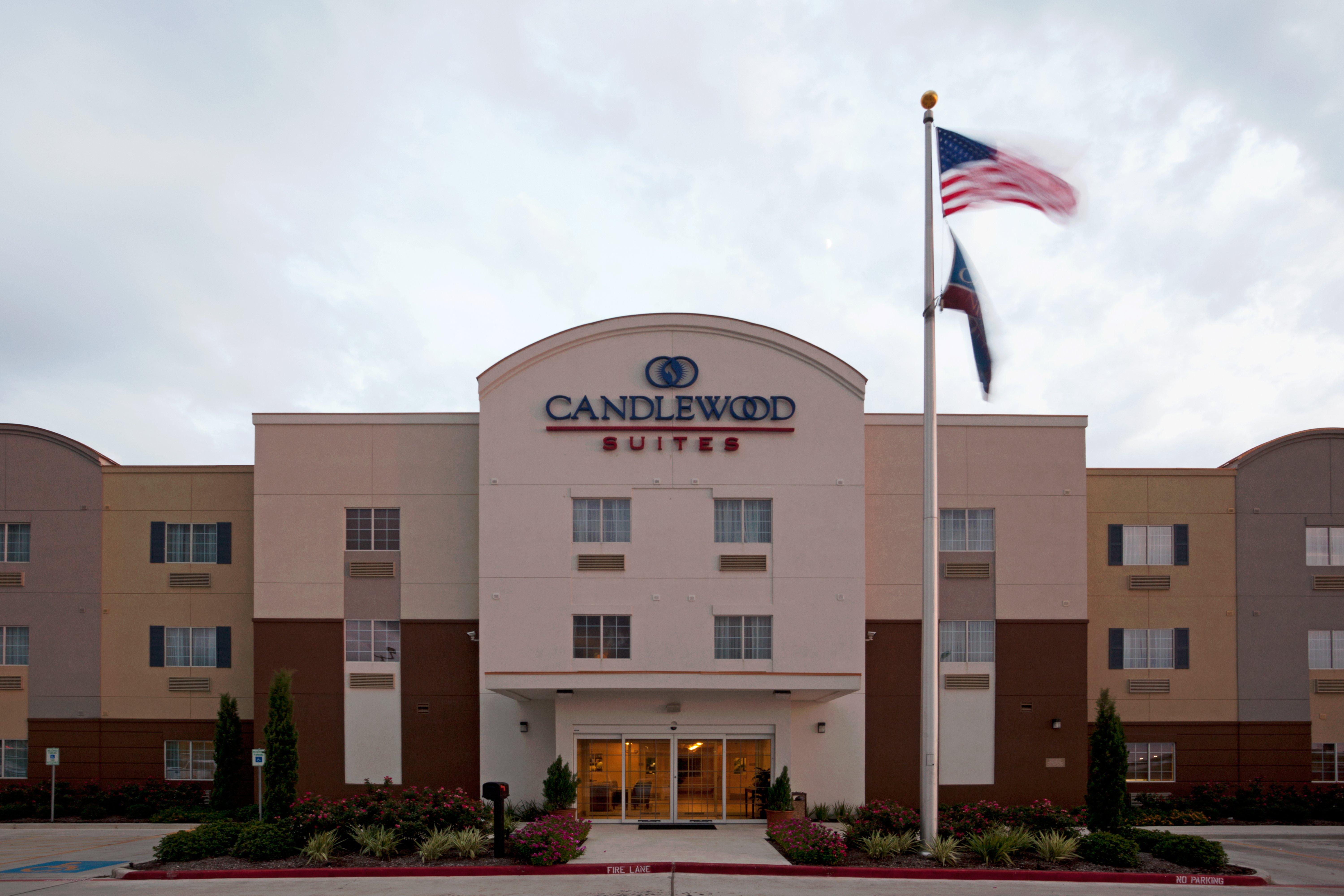 Candlewood Victoria By Ihg Esterno foto