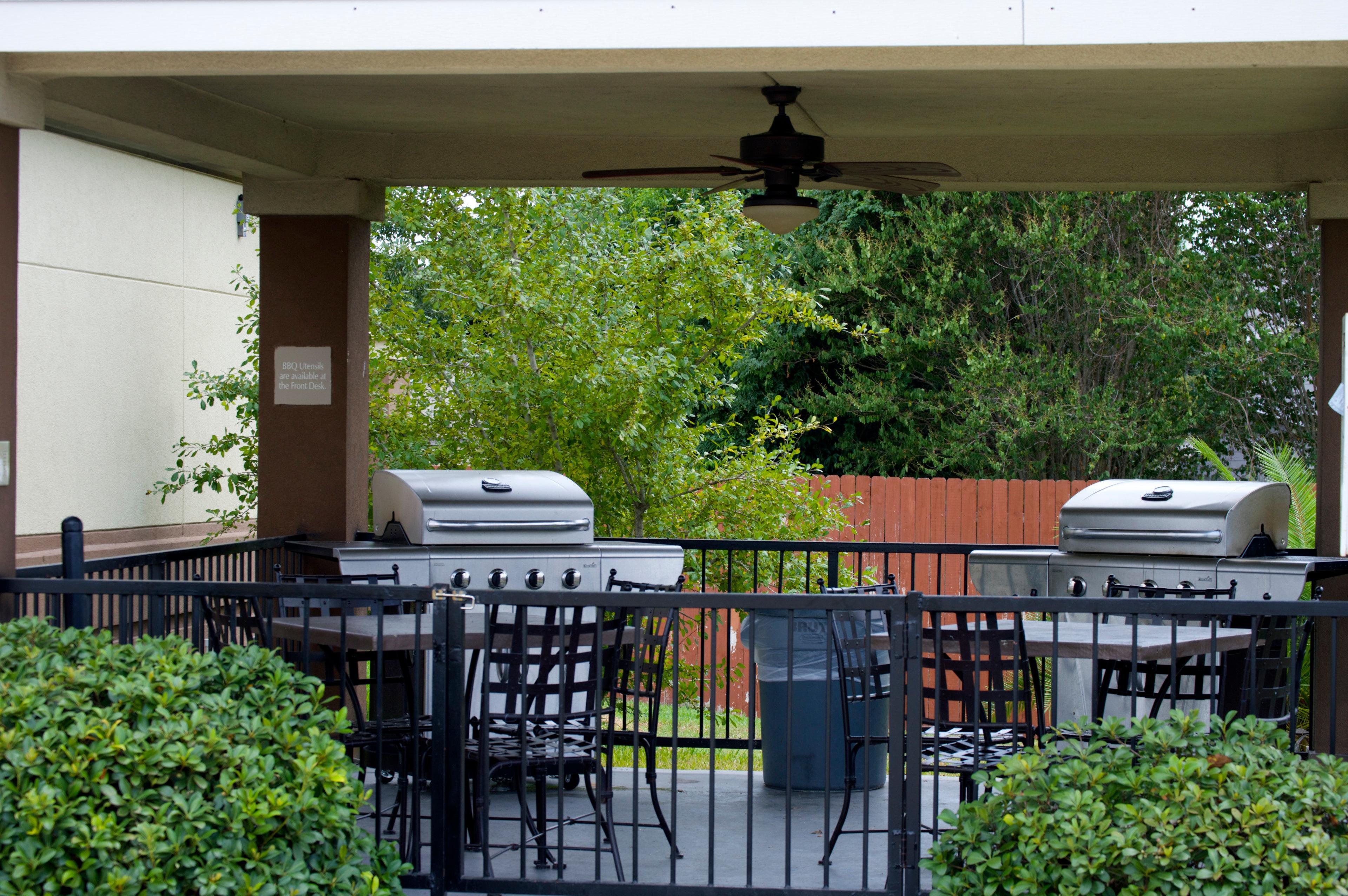 Candlewood Victoria By Ihg Esterno foto