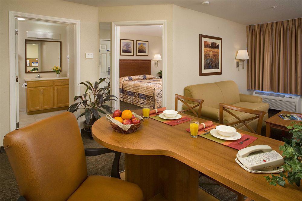Candlewood Victoria By Ihg Camera foto